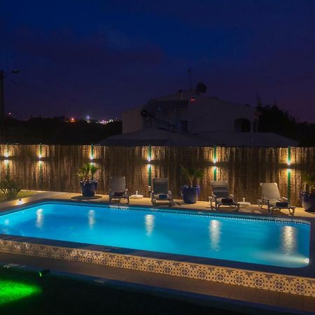 Villa Yvonne,Private Pool,Private Parking 1,7 Km From The Beatch Албуфейра Экстерьер фото