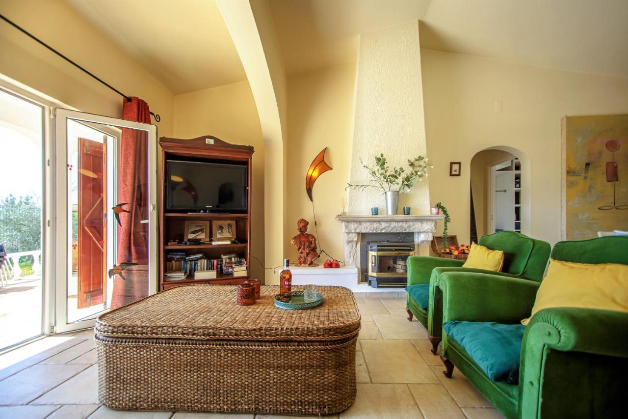 Villa Yvonne,Private Pool,Private Parking 1,7 Km From The Beatch Албуфейра Экстерьер фото