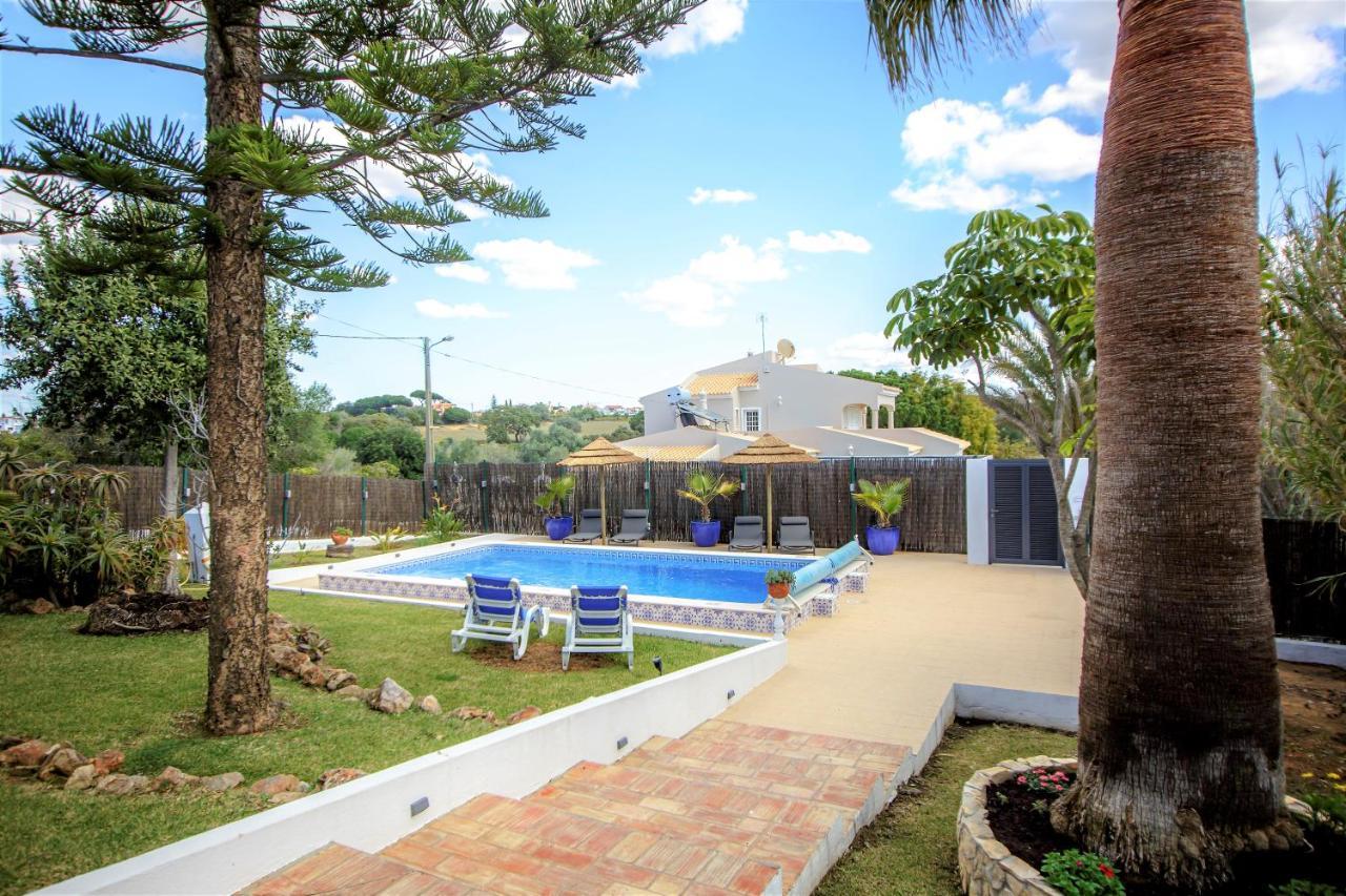 Villa Yvonne,Private Pool,Private Parking 1,7 Km From The Beatch Албуфейра Экстерьер фото